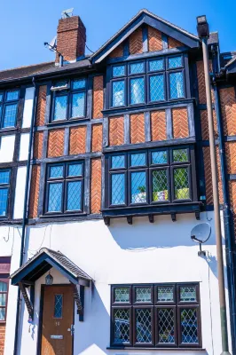 Cleave House - Stylish & Chic 3 Bed House Mins From Central London Hotels in Orpington