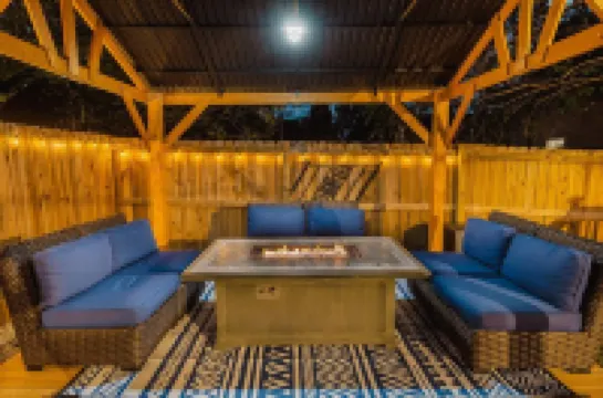 Cozy Greenville Cottage - 7 Min to Downtown & Augusta St