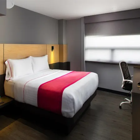 Hotel MX aeropuerto CDMX, Trademark Collection by Wyndham Отели рядом с достопримечательностью «Восточный пассажирский автобусный терминал TAPO»