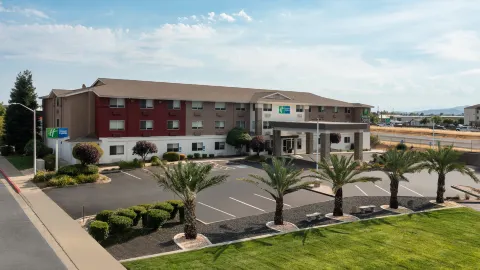 Holiday Inn Express Redding North – Shasta Lake in Redding