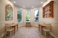Best Western Grandmas Feather Bed - breakfast