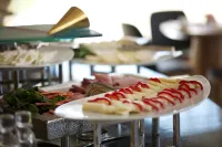 Ramada by Wyndham Iskenderun - breakfast