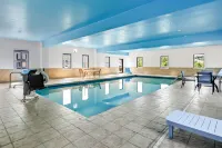 Econo Lodge Mt Hope - Beckley North - piscina
