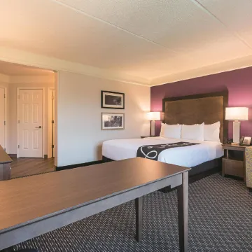 La Quinta Inn & Suites by Wyndham Atlanta Alpharetta