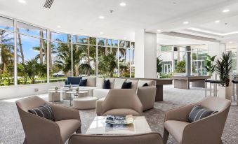 Galleryone - a DoubleTree Suites by Hilton