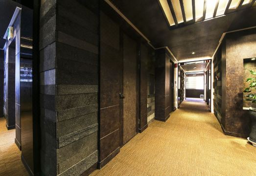 여수 아리랑힐의 넓은 트윈 객실