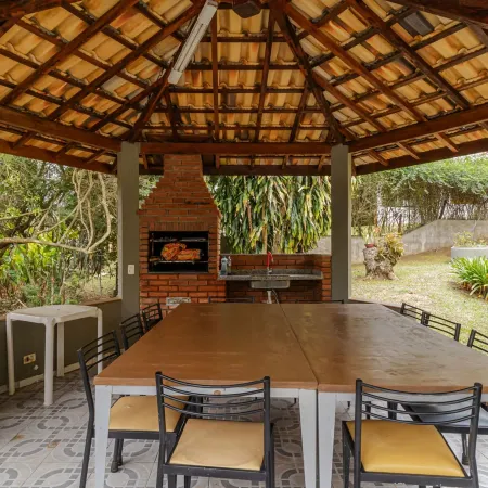Casa de Campo com Piscina Lareira e Churrasqueira