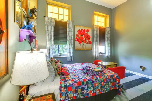Heart of St Louis! Walkable Soulard Apt w/ Loft - Condos