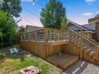 Poolside Paradise Room Fire Pit Hot Tub