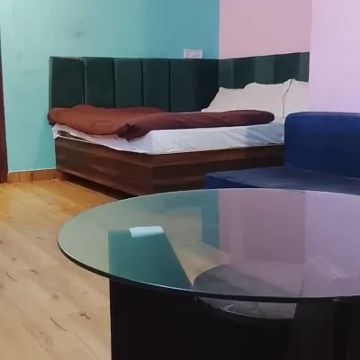 Hotel Pink Villa Hotels near Dilshad Garden