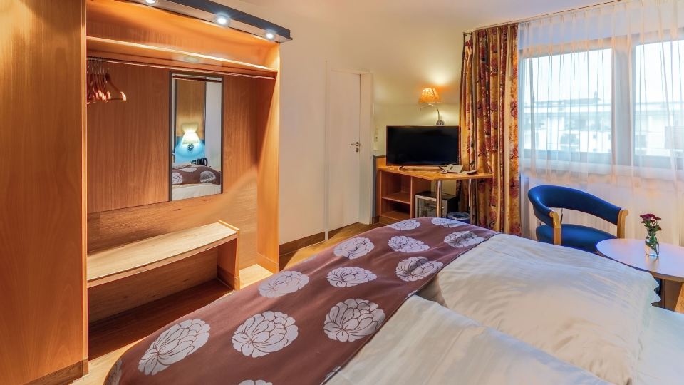 Karl Hotel