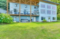 Lake Whatcom House w/ Boat Dock + Mountain View! - Homestays
