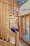 Sistercreek Ranch - First Cabin 2 Bedroom Cabin - balcony