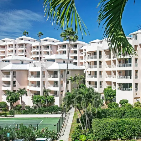 Elysian Resort Condo with 3 Balconies + Amenities!