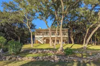 Lakefront, Private 3br, Dog-friendly Rental - Country Houses