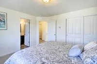 Pet-Friendly Poulsbo Abode w/ Mountain Views! - Haustierfreundliche
