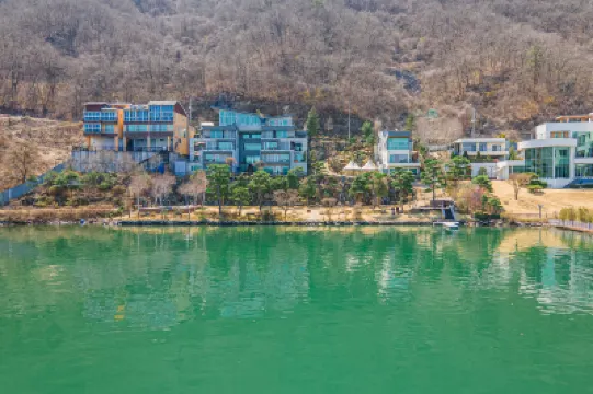 加平郡Aquavita度假屋 酒店