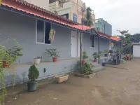 Himalaya Pool & Resort Hotel di 