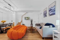 Luxurious Large 3 Bedroom Loft Saskatchewan Drive - Apartments