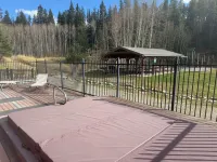 Peaceful cozy place on the river with great views