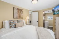 Kanons Kottage Downtown Retreat Near Rmnp - 4-Star