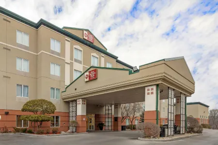 Best Western Plus Pembina Inn  Suites