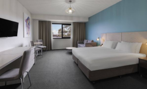 Mantra Melbourne Melton