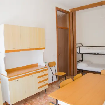 Central apartment at 250mt from the sea
