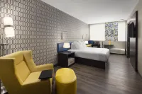 GLo Best Western Nashville