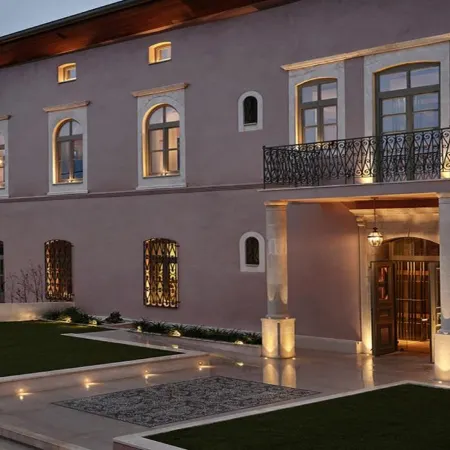 Domus Blanc Boutique Hotel