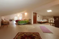 Luxurious Mountain Villa with Pool in Puglia