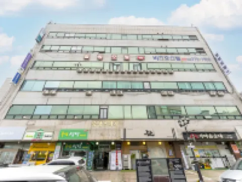 Healing Motel Hotels near Jayu Park (Freedom Park)
