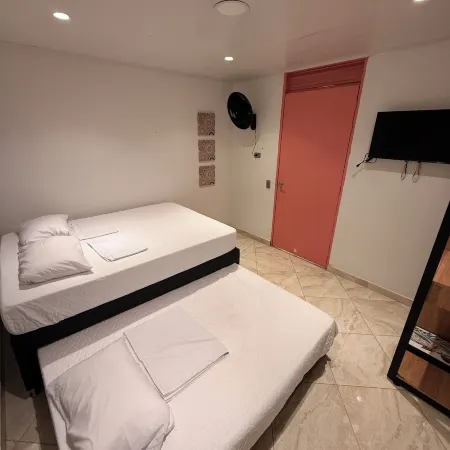 Hostal Pacifico Encanto Отели рядом с достопримечательностью «Научный музей Explora Park»