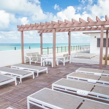 Barefoot Beach Club