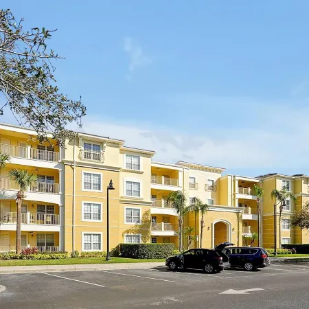 Beautiful Townhome, Vista Cay, Near Parks! 4018