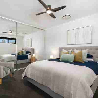 Northshore Luxe Pool House Glenelg North Rooms