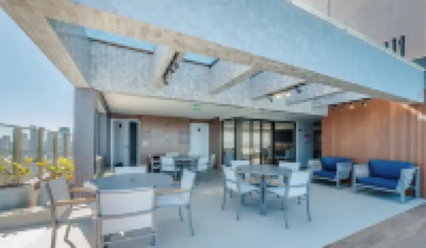 薩爾瓦多距離海灘800米的帶泳池公寓樓 - EDF