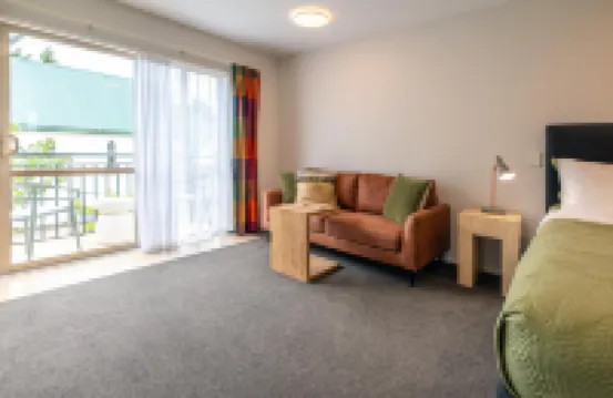 Tussock Peak Lodge