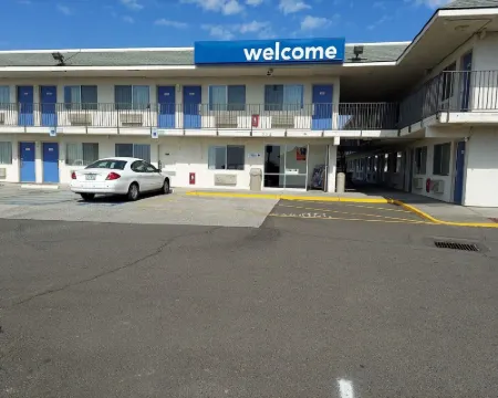 Motel 6 Pendleton, or Hotels in Pendleton