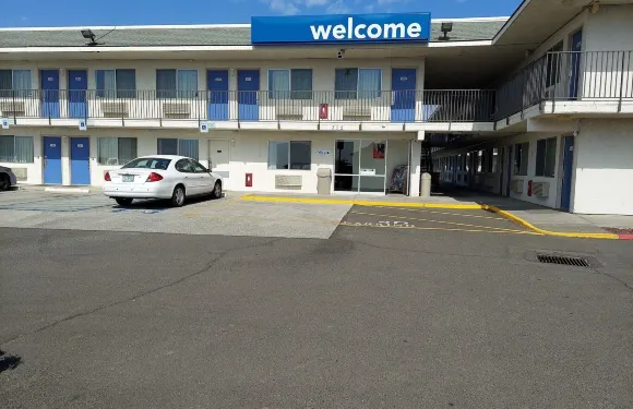 彭德爾頓6號汽車旅館