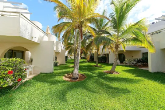 Servatur Eden & Buganvillas