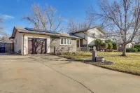 2 Mi to Olde Town! Pet-friendly Haven w/ Sunroom - 3 estrellas