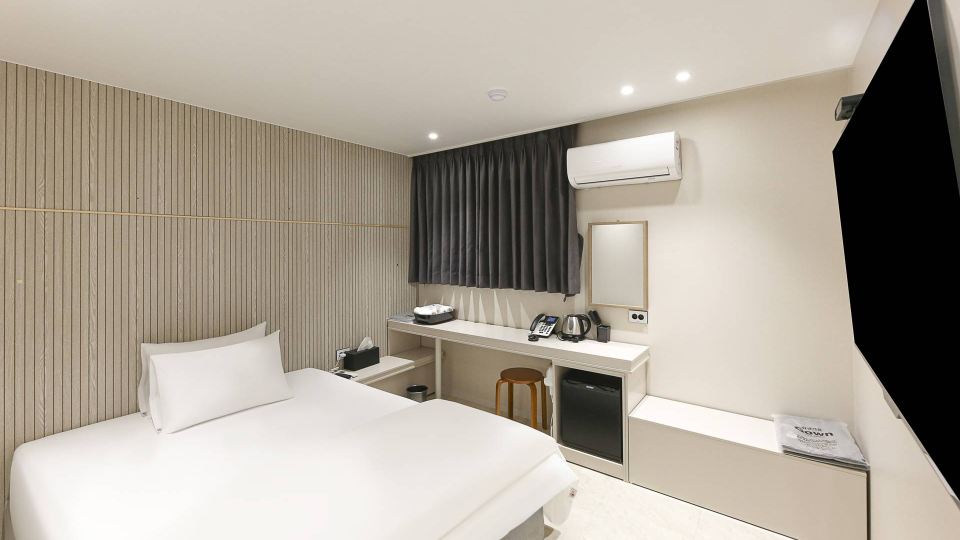 Cube Hotel