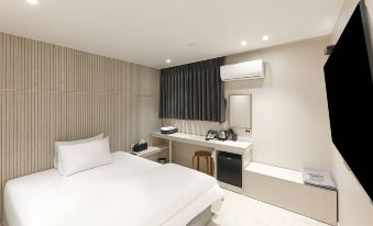 Cube Hotel