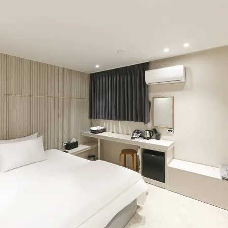 Cube Hotel Отели в г. Теагу