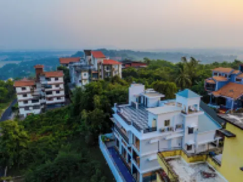 ELIVAAS Valley View 5BHK Villa With Pool Hotels in Mapusa