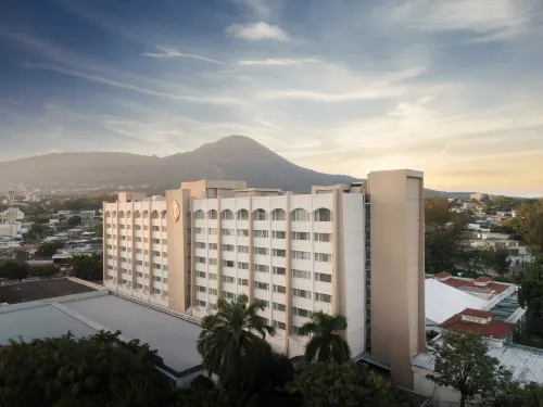 InterContinental Hotels SAN SALVADOR-METROCENTRO MALL by IHG