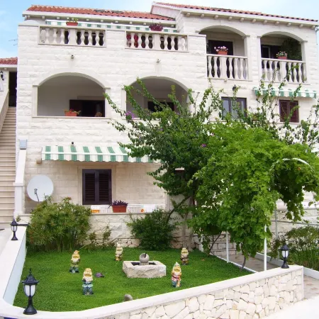 Apartments Fani