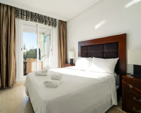 Beautiful apartment with view Hotels in Ojen