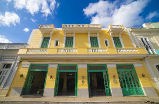 E Velasco โรงแรมใน